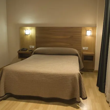 Mar De Plata Hotel *