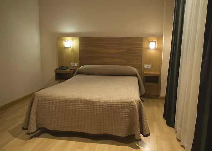 Mar De Plata Hotel *